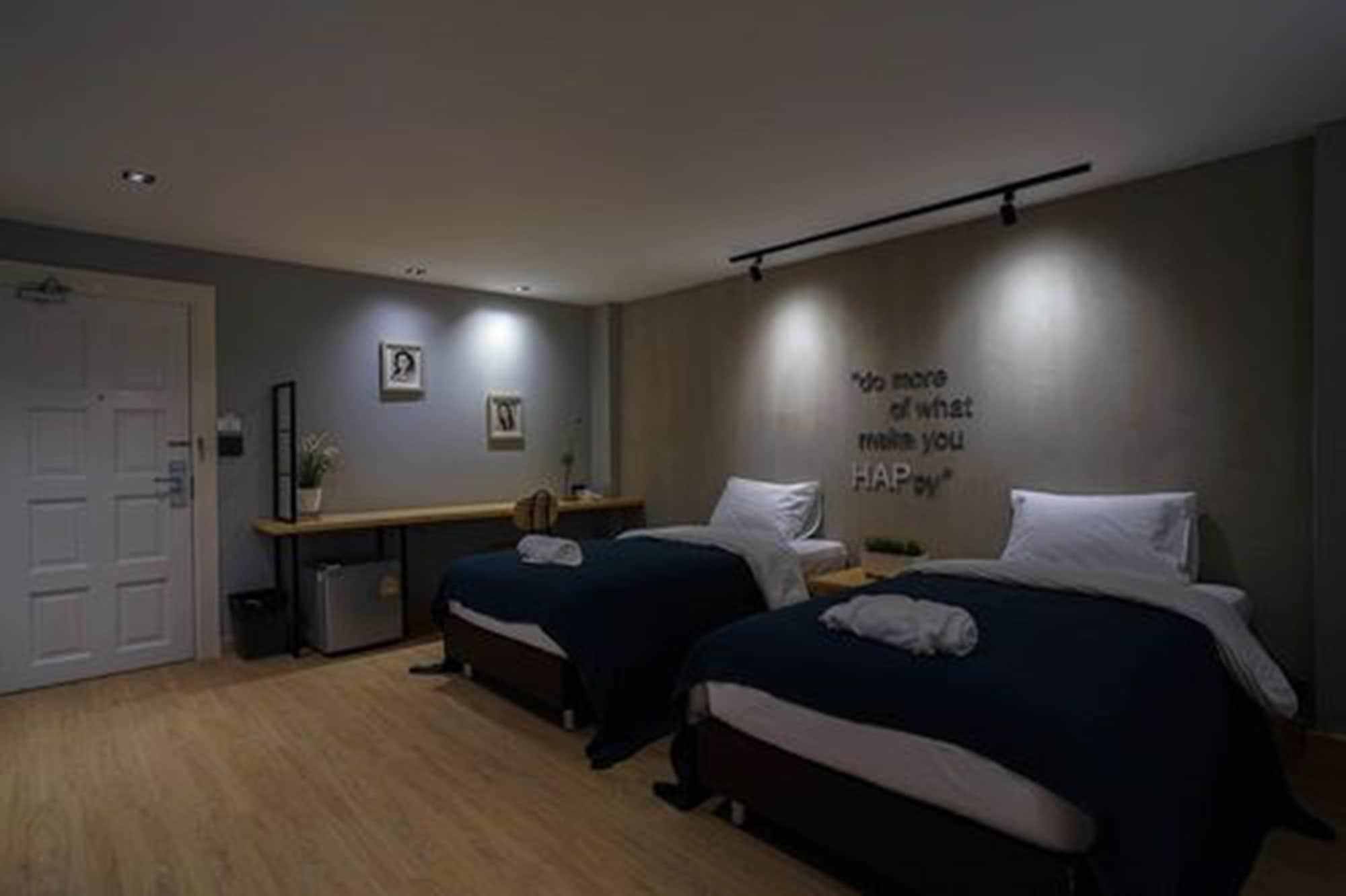 Hap@Sathorn Hotell Bangkok Eksteriør bilde